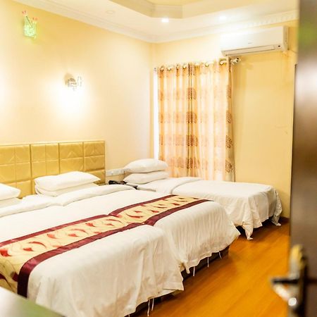 Abuharee Grand Hotel Addu City Exterior photo