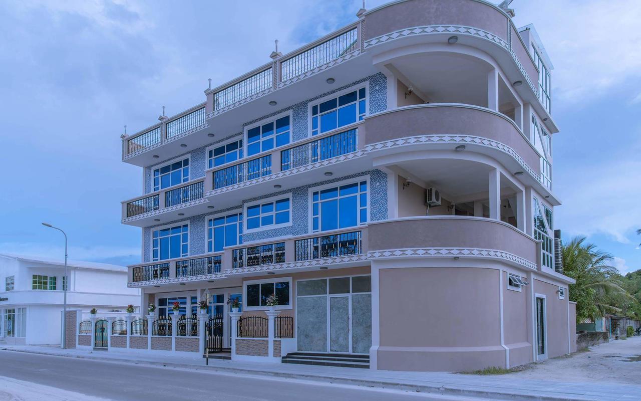 Abuharee Grand Hotel Addu City Exterior photo