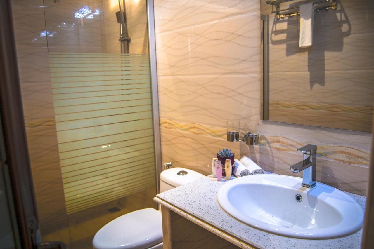 Abuharee Grand Hotel Addu City Exterior photo